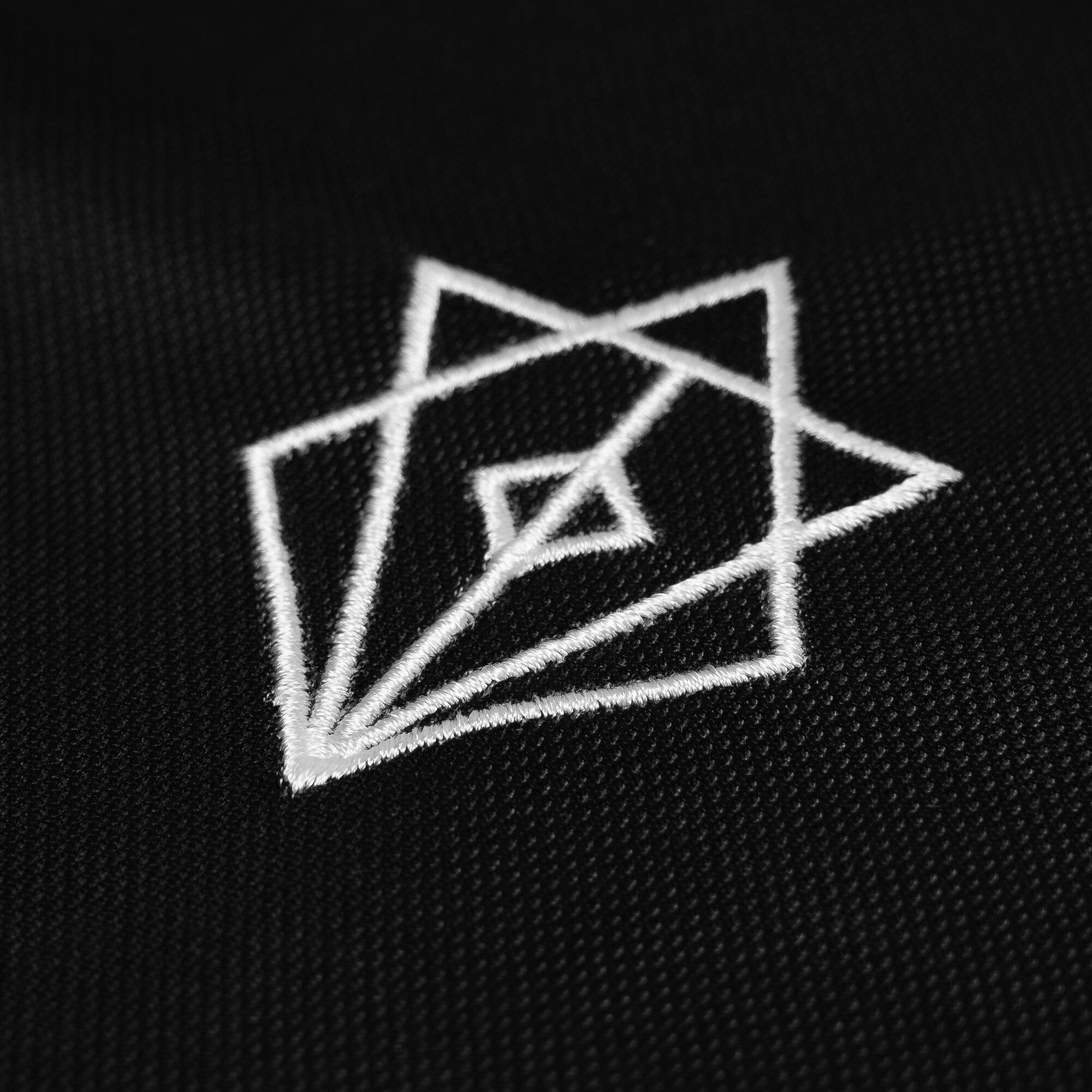https://images.bravado.de/prod/product-assets/in-flames/in-flames/products/506264/web/433544/image-thumb__433544__3000x3000_original/In-Flames_Foregone-Soccer-Jersey_Trikot_s506264_o2402475_a433544_v11631965.93881b14.jpg