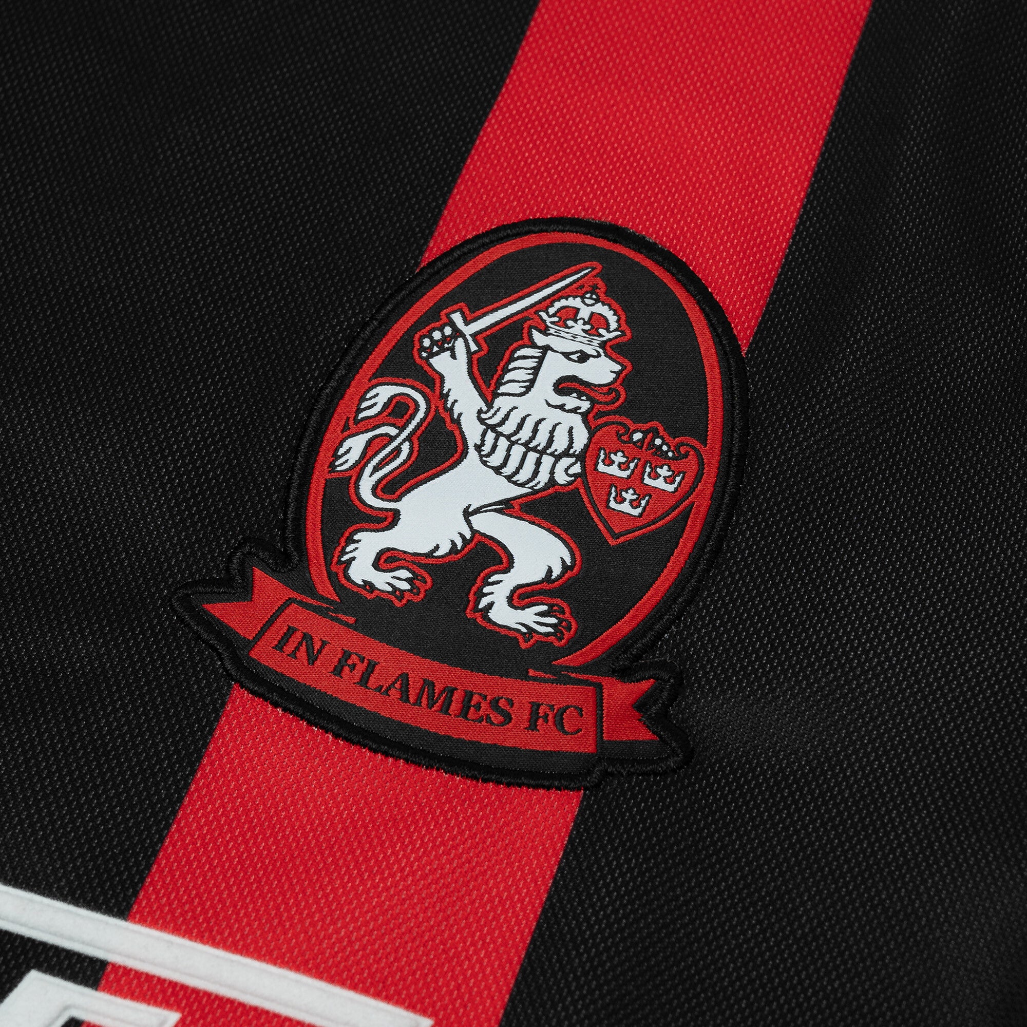 https://images.bravado.de/prod/product-assets/in-flames/in-flames/products/506264/web/433545/image-thumb__433545__3000x3000_original/In-Flames_Foregone-Soccer-Jersey_Trikot_s506264_o2402475_a433545_v11631966.f2676c00.jpg